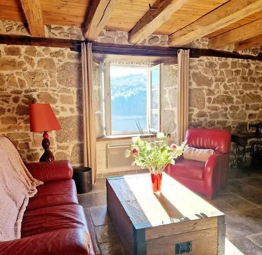 Feriehus D'oustrac, Vue Imprenable Sur De Maury *