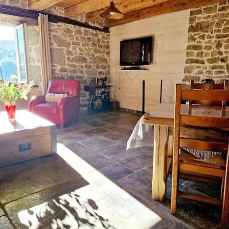 D'oustrac, Vue Imprenable Sur De Maury Nyaraló